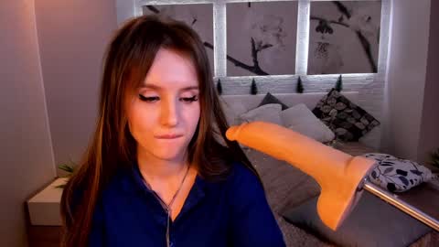 Snapshot of bettyrouse chatting on December 31, 4:27 am Betty online show from December 31, 4:27 am