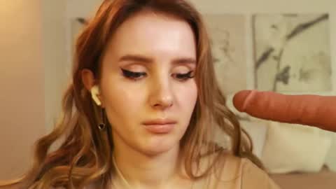 Snapshot of bettyrouse chatting on February 27, 12:54 am Betty online show from February 27, 12:54 am