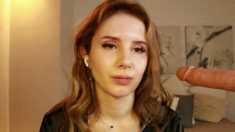 Snapshot of bettyrouse chatting on March 4, 4:06 am Betty online show from March 4, 4:06 am