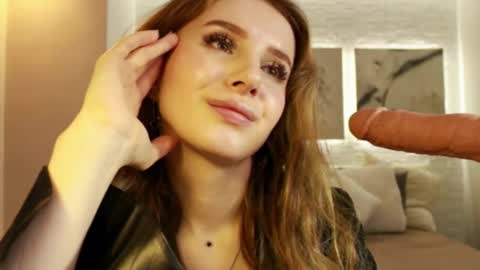 Snapshot of bettyrouse chatting on March 7, 12:04 am Betty online show from March 7, 12:04 am