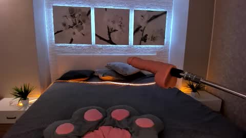 Snapshot of bettyrouse chatting on October 8, 8:28 pm Betty online show from October 8, 8:28 pm