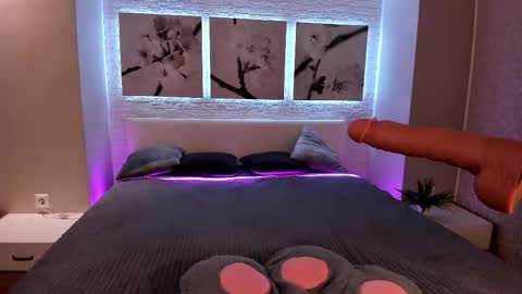 Snapshot of bettyrouse chatting on October 18, 8:42 pm Betty online show from October 18, 8:42 pm