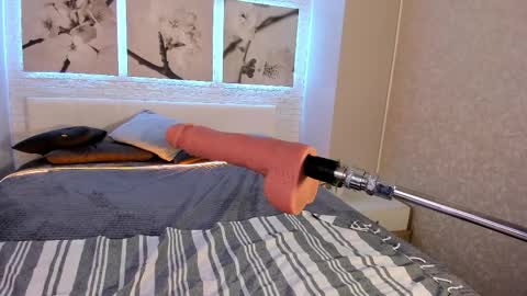 Snapshot of bettyrouse chatting on November 28, 8:22 pm Betty online show from November 28, 8:22 pm