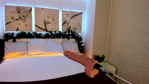 Snapshot of bettyrouse chatting on December 2, 8:26 pm Betty online show from December 2, 8:26 pm