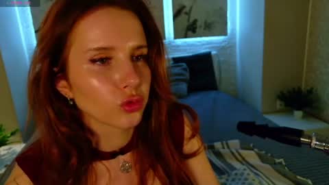 Snapshot of bettyrouse chatting on July 14, 8:14 pm Betty online show from July 14, 8:14 pm