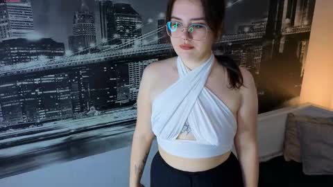 Snapshot of bettywatkins chatting on December 13, 11:10 pm bettywatkins online show from December 13, 11:10 pm