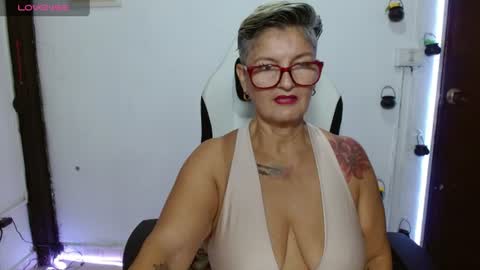 bibiana online show from June 17, 3:35 pm