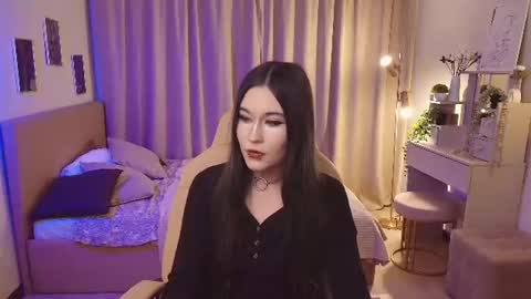 Snapshot of bety_white chatting on June 19, 8:51 am Katie online show from June 19, 8:51 am