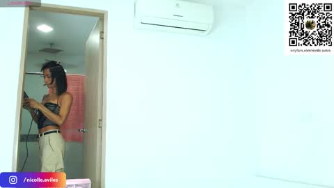 Nicolle Aviles online show from November 7, 10:43 pm