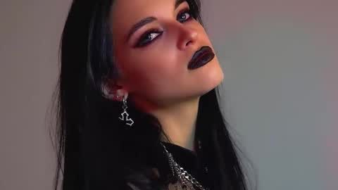 Snapshot of beverlyyork chatting on November 11, 6:19 pm Beverly online show from November 11, 6:19 pm