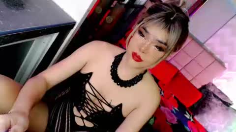 MISTRESS DOMME online show from April 21, 5:03 am