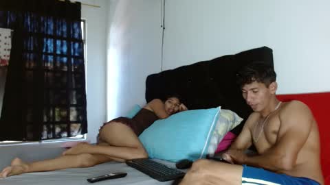 Snapshot of beyonce_21 chatting on February 23, 8:55 pm beyonce_21 online show from February 23, 8:55 pm