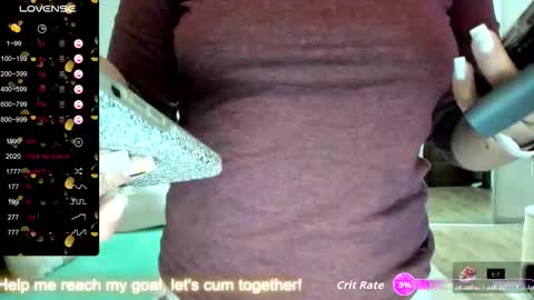 Snapshot of beyoncedoll chatting on October 1, 6:36 pm BeyonceDoll Twitter DollBeyonce online show from October 1, 6:36 pm