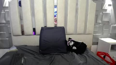 Snapshot of beyota_11 chatting on May 20, 12:00 pm beyota online show from May 20, 12:00 pm