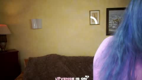 Eliz online show from May 25, 2:39 am