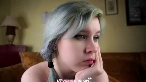 Eliz online show from June 15, 3:03 pm