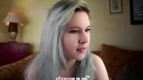 Eliz online show from July 3, 2:51 am