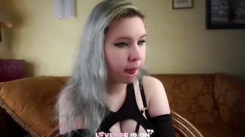 Eliz online show from July 12, 2:46 am