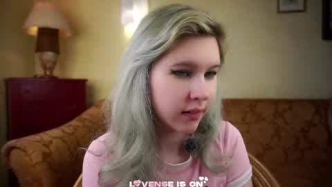 Eliz online show from July 31, 1:16 am