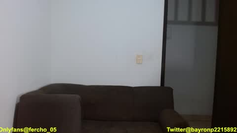 Snapshot of bfernando_05 chatting on January 4, 9:00 am BAYRON online show from January 4, 9:00 am