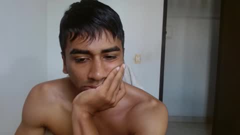 Snapshot of bfernando_05 chatting on January 5, 7:17 pm BAYRON online show from January 5, 7:17 pm