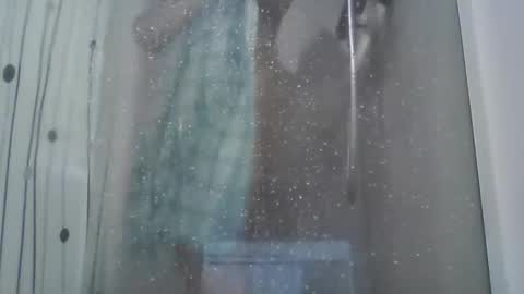 Snapshot of bhavyaireland chatting on September 10, 9:26 pm bhavyaireland online show from September 10, 9:26 pm