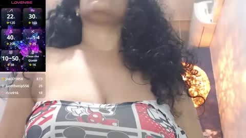 Snapshot of bianca_spear chatting on February 5, 8:32 am bianca_spear online show from February 5, 8:32 am