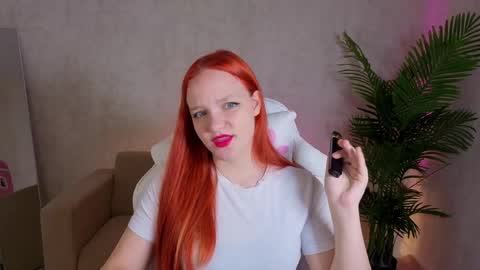 Snapshot of bianca_touch chatting on May 19, 4:30 am Candace online show from May 19, 4:30 am