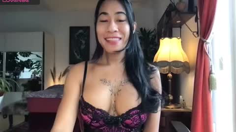 Snapshot of bianca_transpinay chatting on October 29, 11:45 am Bianca Transgirl online show from October 29, 11:45 am