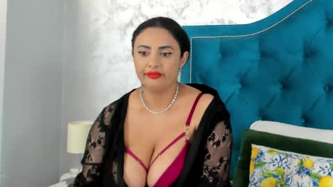 Bianca Vale online show from May 31, 5:48 am