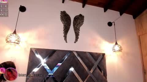 Snapshot of bianca_zaens1 chatting on January 16, 11:25 am B I A N C A online show from January 16, 11:25 am