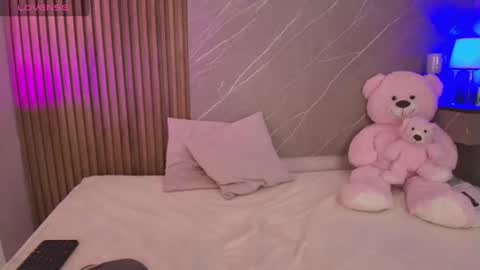 Snapshot of biancaa__18 chatting on July 18, 7:39 pm biancaa__18 online show from July 18, 7:39 pm