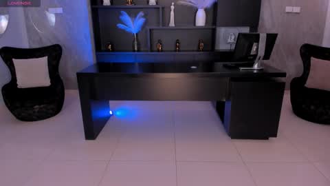 Bianca Pierce online show from December 19, 1:29 pm