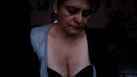 Snapshot of biancasteel chatting on May 15, 12:01 pm biancasteel online show from May 15, 12:01 pm