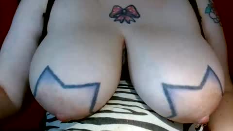 Snapshot of bianka_star_ chatting on May 25, 1:17 pm bianca online show from May 25, 1:17 pm