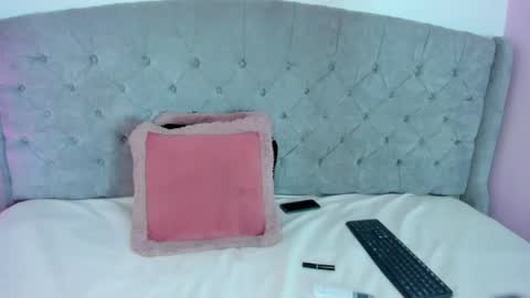 Snapshot of bianncadiaz chatting on May 21, 3:30 pm Biannca Diaz online show from May 21, 3:30 pm