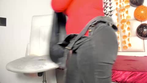 Snapshot of bibiana_js_ chatting on October 8, 11:41 am bibiana_js_ online show from October 8, 11:41 am