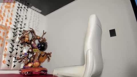 Snapshot of bibiana_js_ chatting on October 13, 11:54 am bibiana_js_ online show from October 13, 11:54 am