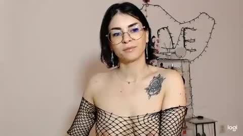 innasugarwild online show from June 10, 4:17 pm