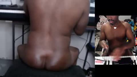 BicepsandFrot online show from September 16, 9:10 am