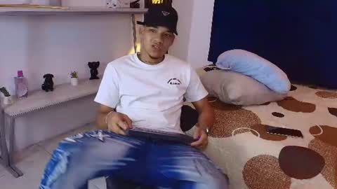 Snapshot of bick_jhonn chatting on June 22, 9:12 pm Bick Khonn online show from June 22, 9:12 pm