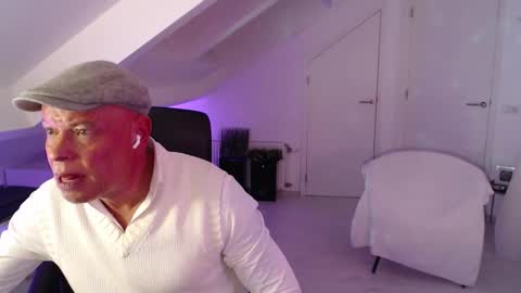 Bickel online show from November 26, 2:12 am