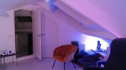 Bickel online show from December 19, 2:51 am