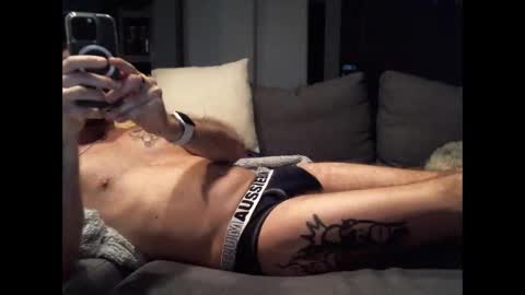 bidaddy83 online show from September 30, 7:13 am