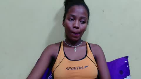 Snapshot of bienvenue987832 chatting on April 12, 6:57 pm bienvenue987832 online show from April 12, 6:57 pm