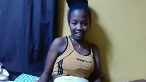 Snapshot of bienvenue987832 chatting on April 18, 7:58 pm bienvenue987832 online show from April 18, 7:58 pm