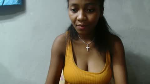 Snapshot of bienvenue987832 chatting on May 1, 1:26 pm bienvenue987832 online show from May 1, 1:26 pm