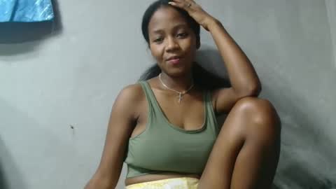 Snapshot of bienvenue987832 chatting on May 5, 3:09 pm bienvenue987832 online show from May 5, 3:09 pm
