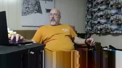 Snapshot of big6incheragain chatting on February 15, 12:14 pm big6incheragain online show from February 15, 12:14 pm