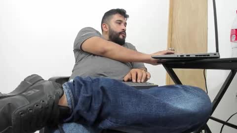 Tommy online show from November 4, 11:26 pm